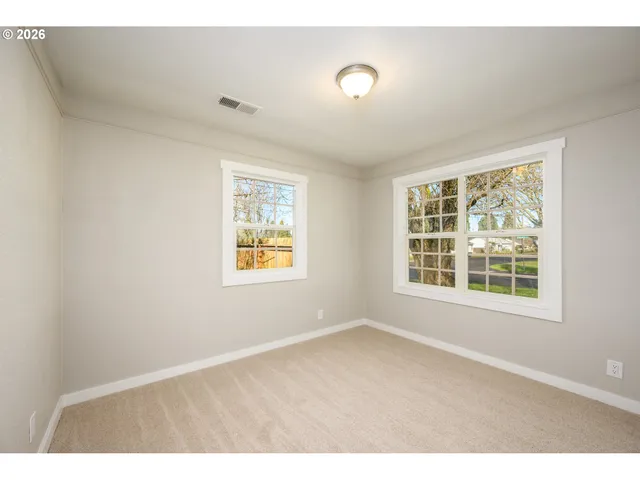 $339,000 | 3069 West Sherwood Avenue, Roseburg, OR 97471