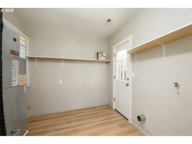 $339,000 | 3069 West Sherwood Avenue, Roseburg, OR 97471