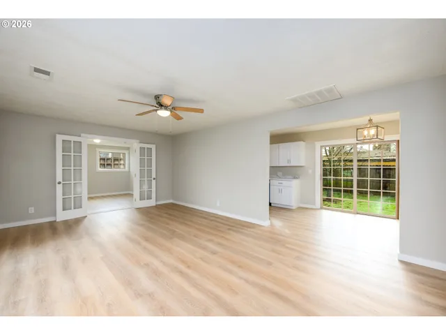 $339,000 | 3069 West Sherwood Avenue, Roseburg, OR 97471