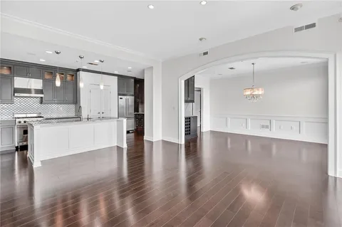 $1,050,000 | 2950 Mt Wilkinson Parkway Southeast, Unit 802, Atlanta, GA 30339