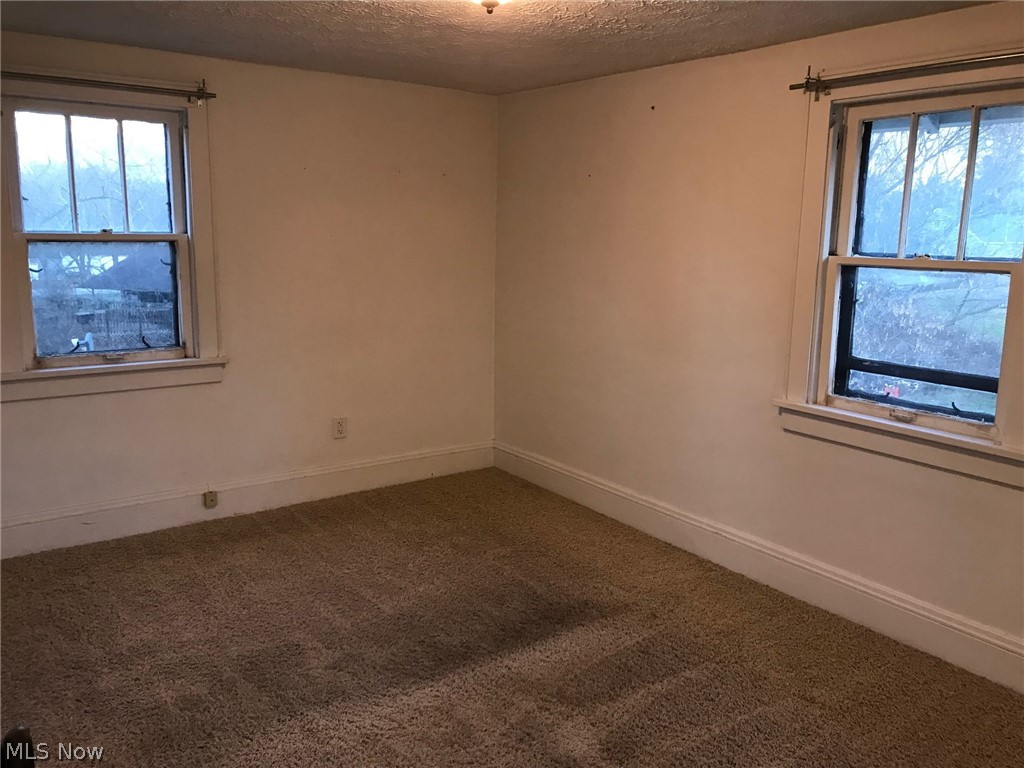 3352 Wadsworth Road Norton, OH 44203 - Photo 15 of 33 Bedrm 2 carpet