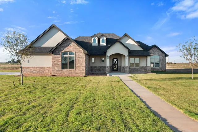 $579,500 | 1124 Cooper Drive, New Home, TX 79381