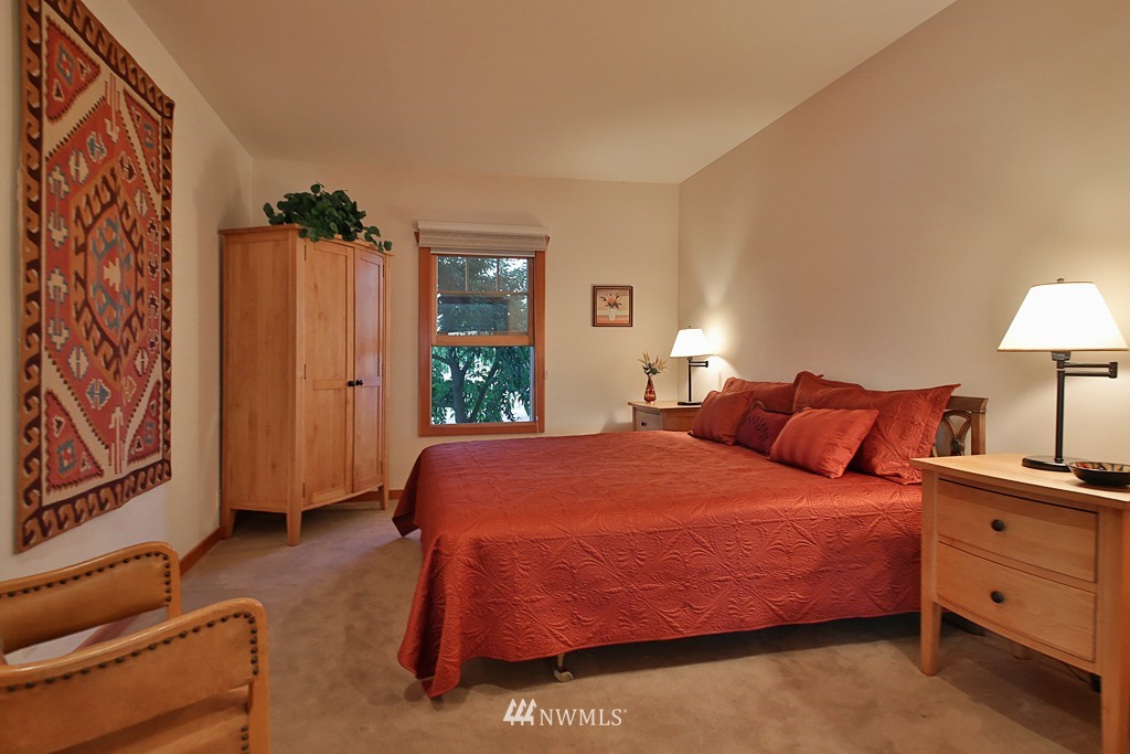 2380 Sunlight Beach Road Clinton, WA 98236 - Photo 13 of 25 Gallery Image 13