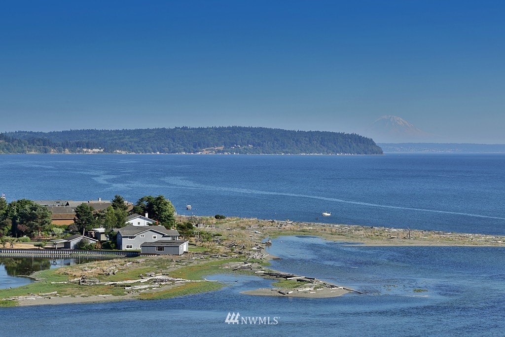 2380 Sunlight Beach Road Clinton, WA 98236 - Photo 6 of 25 Gallery Image 6