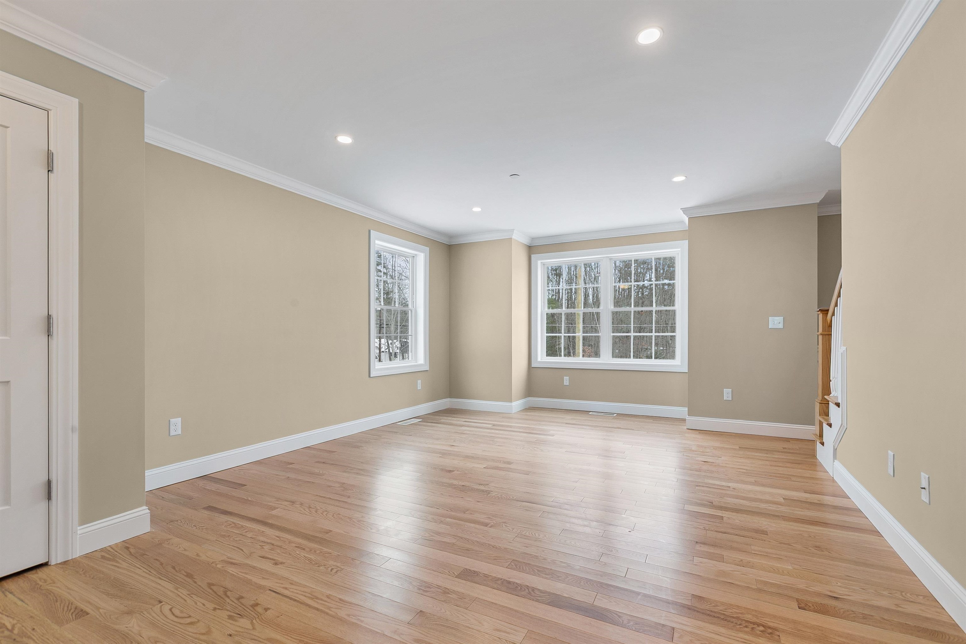 343 Island Pond Road Derry, NH 03038 - Photo 27 of 46