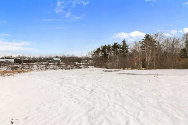 $999,900 | 343 Island Pond Road, Derry, NH 03038