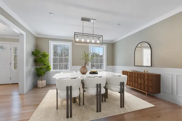 $979,900 | 343 Island Pond Road, Derry, NH 03038