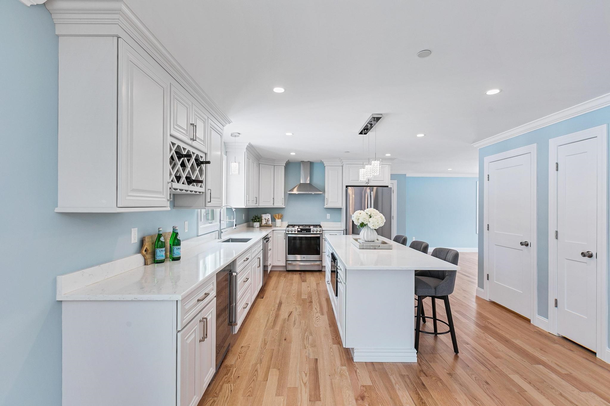 343 Island Pond Road Derry, NH 03038 - Photo 8 of 49