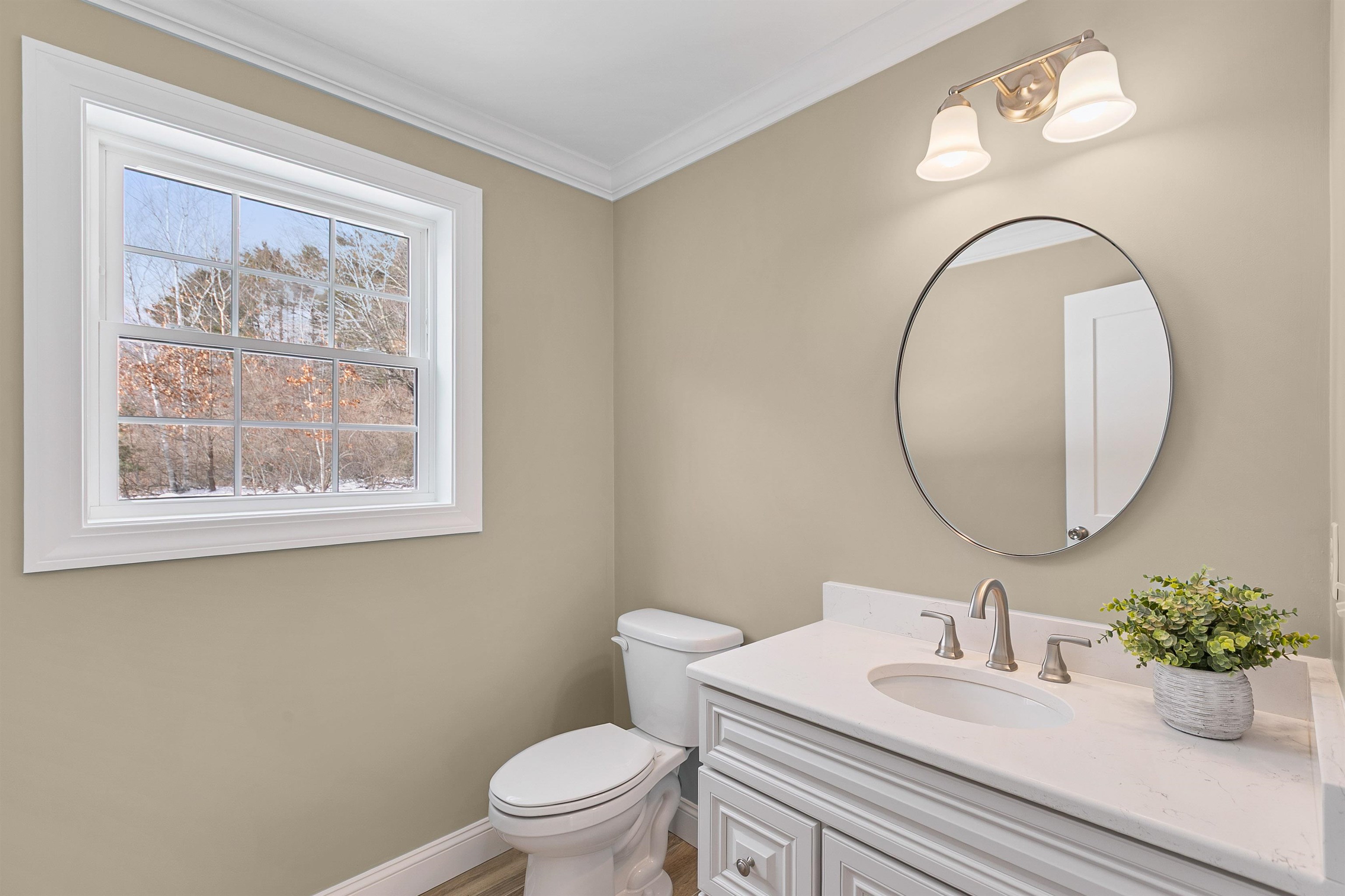 343 Island Pond Road Derry, NH 03038 - Photo 9 of 46