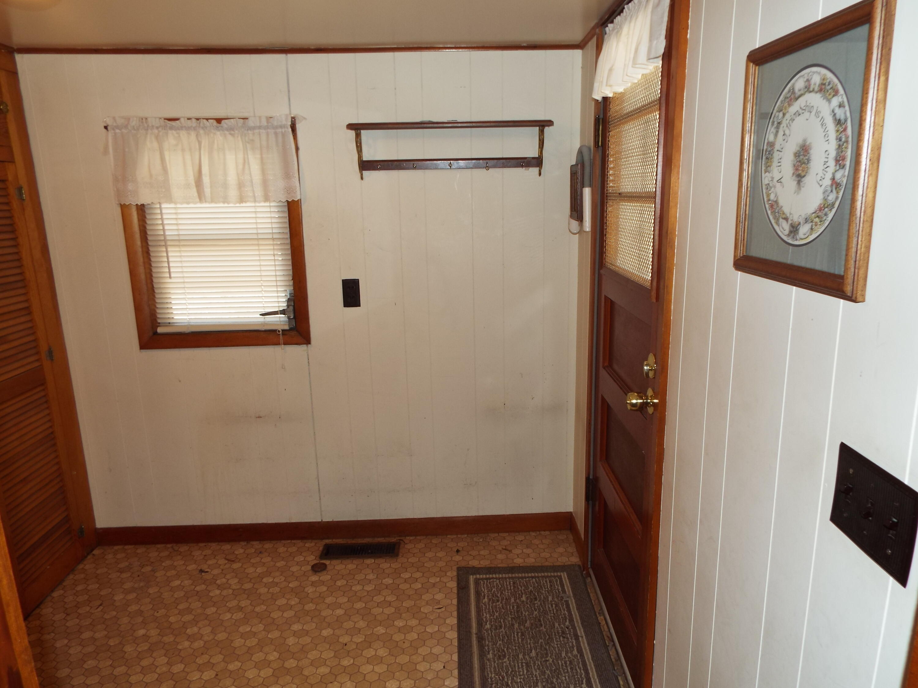 9024 Sayers Road Munith, MI 49259 - Photo 10 of 36 DSCF2070