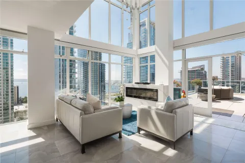 $2,495,000 | 1240 India Street, Unit 1910, San Diego, CA 92101