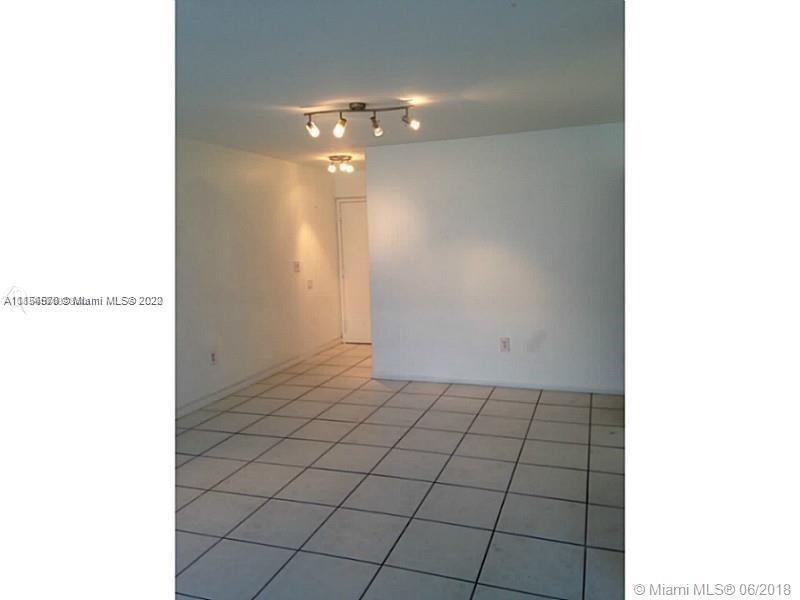 1605 Bay Road, Unit 206 Miami Beach, FL 33139 - Photo 6 of 11 Gallery Image 6