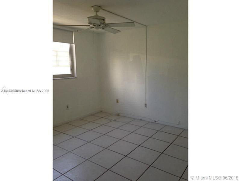 1605 Bay Road, Unit 206 Miami Beach, FL 33139 - Photo 8 of 11 Gallery Image 8