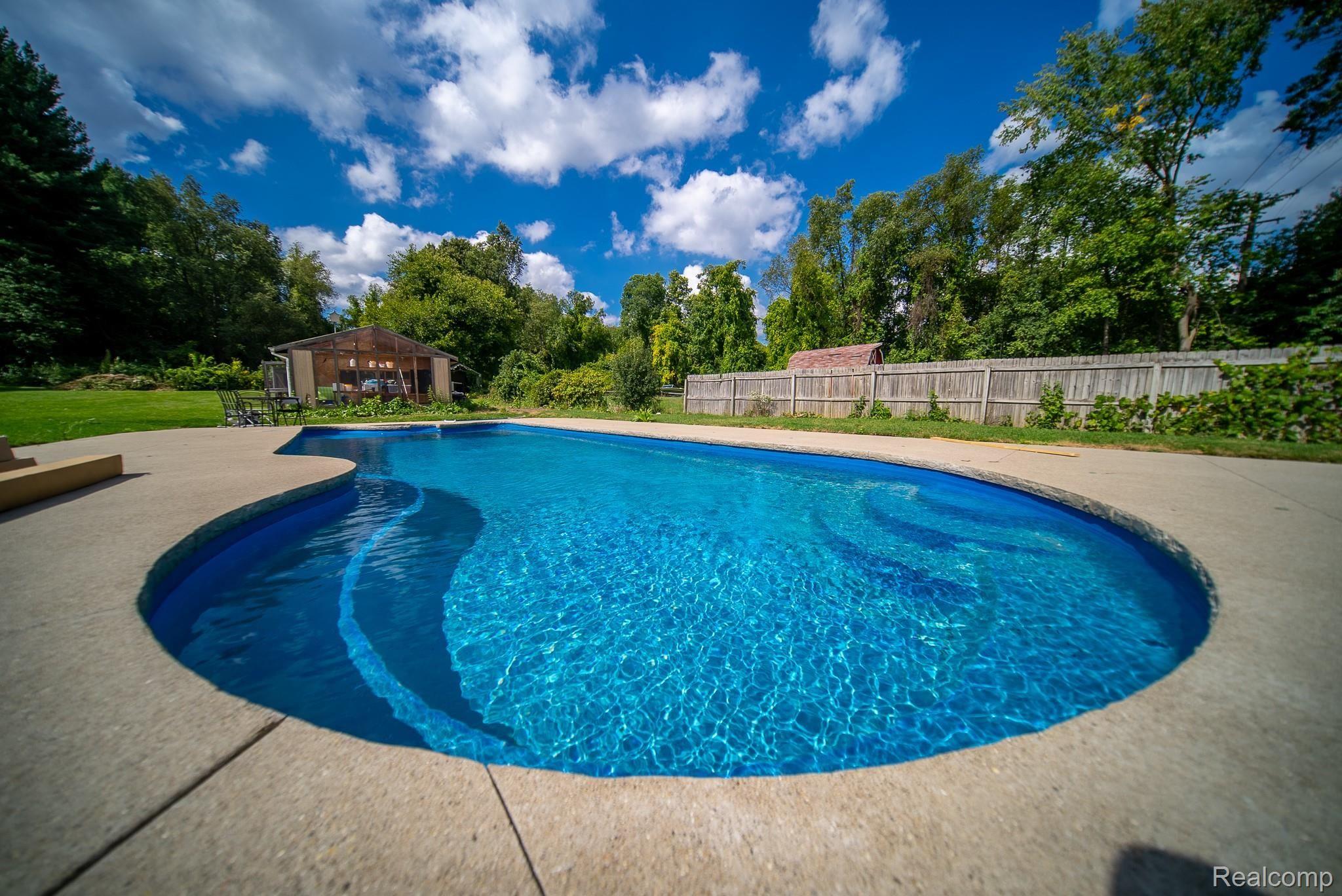 7599 Clintonville Road Clarkston, MI 48348 - Photo 7 of 39 7599 Clintonville-8.jpg