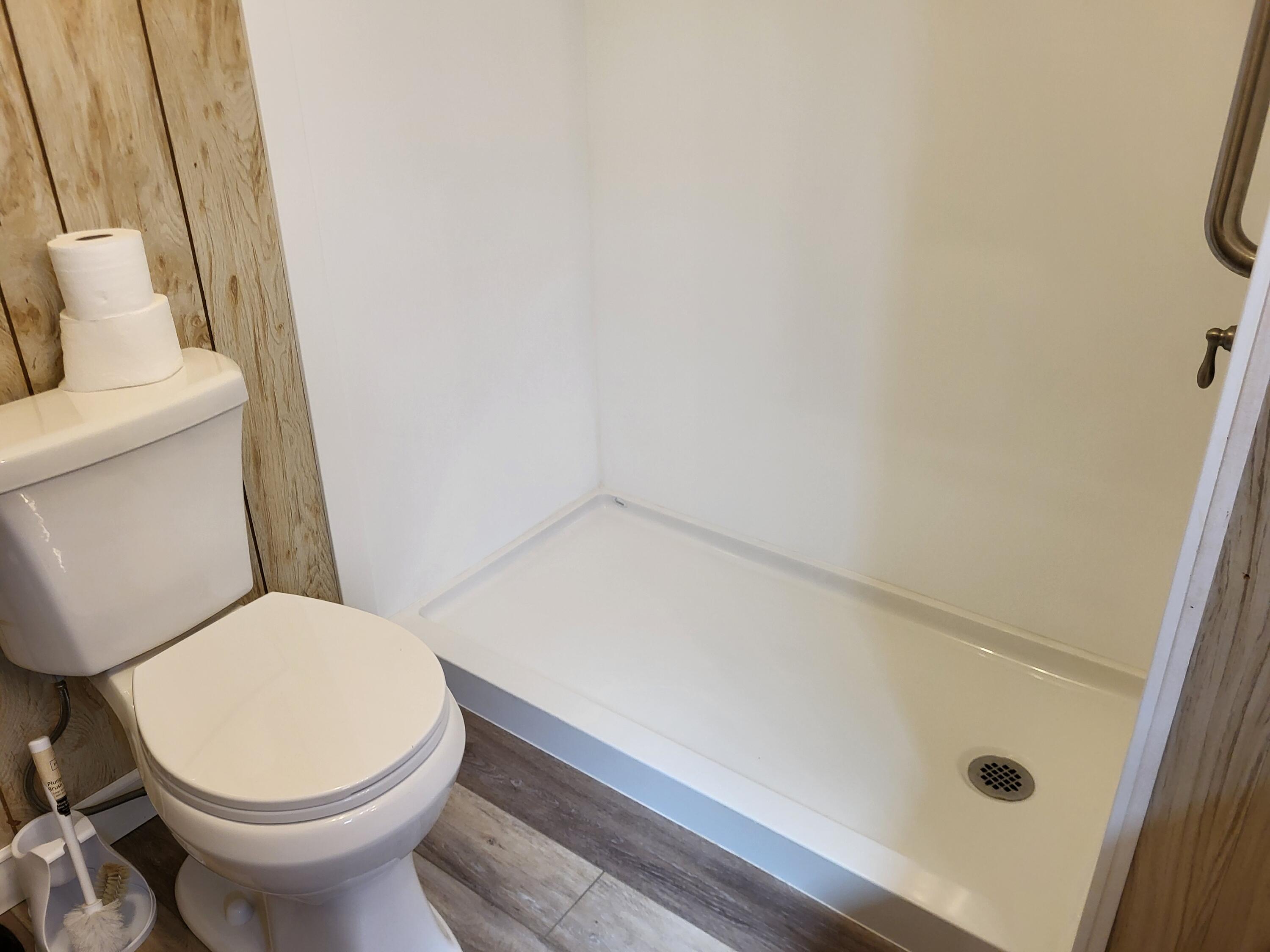 6850 Downing Road, Unit 45 Central Point, OR 97502 - Photo 6 of 19 20250412_115214