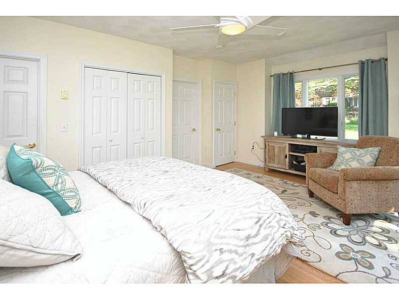 4 Standish Road Jamestown, RI 02835 - Photo 18 of 24 Master Bedroom. Lots of closet space!