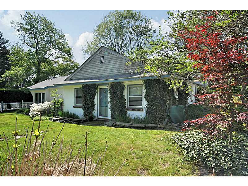 4 Standish Road Jamestown, RI 02835 - Photo 3 of 24 Exterior Front. One Level Living! 3 BR, 2 BA, let s go inside!
