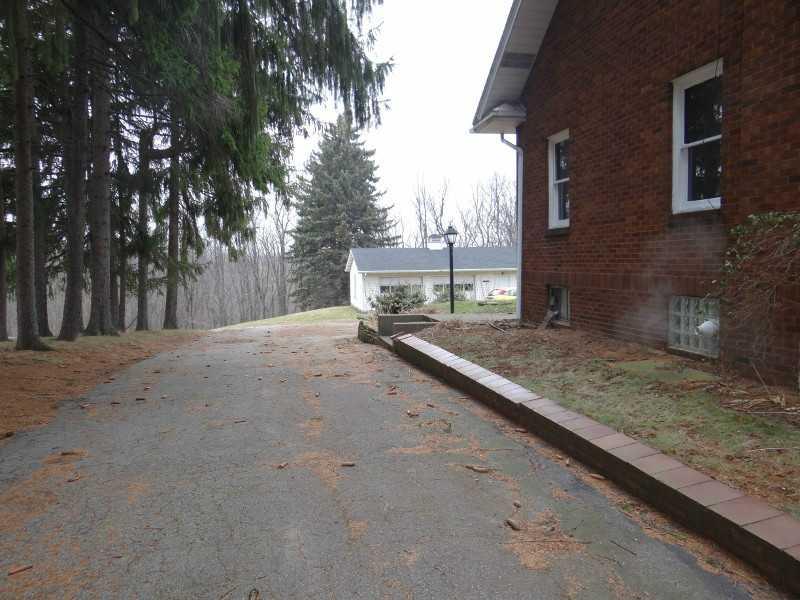 1920 Tuscarawas Road Beaver, PA 15009 - Photo 22 of 25 Parking Lot/Garage.