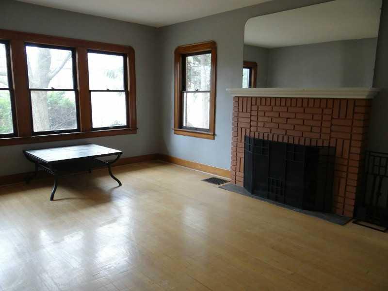 1920 Tuscarawas Road Beaver, PA 15009 - Photo 4 of 25 Living Room.