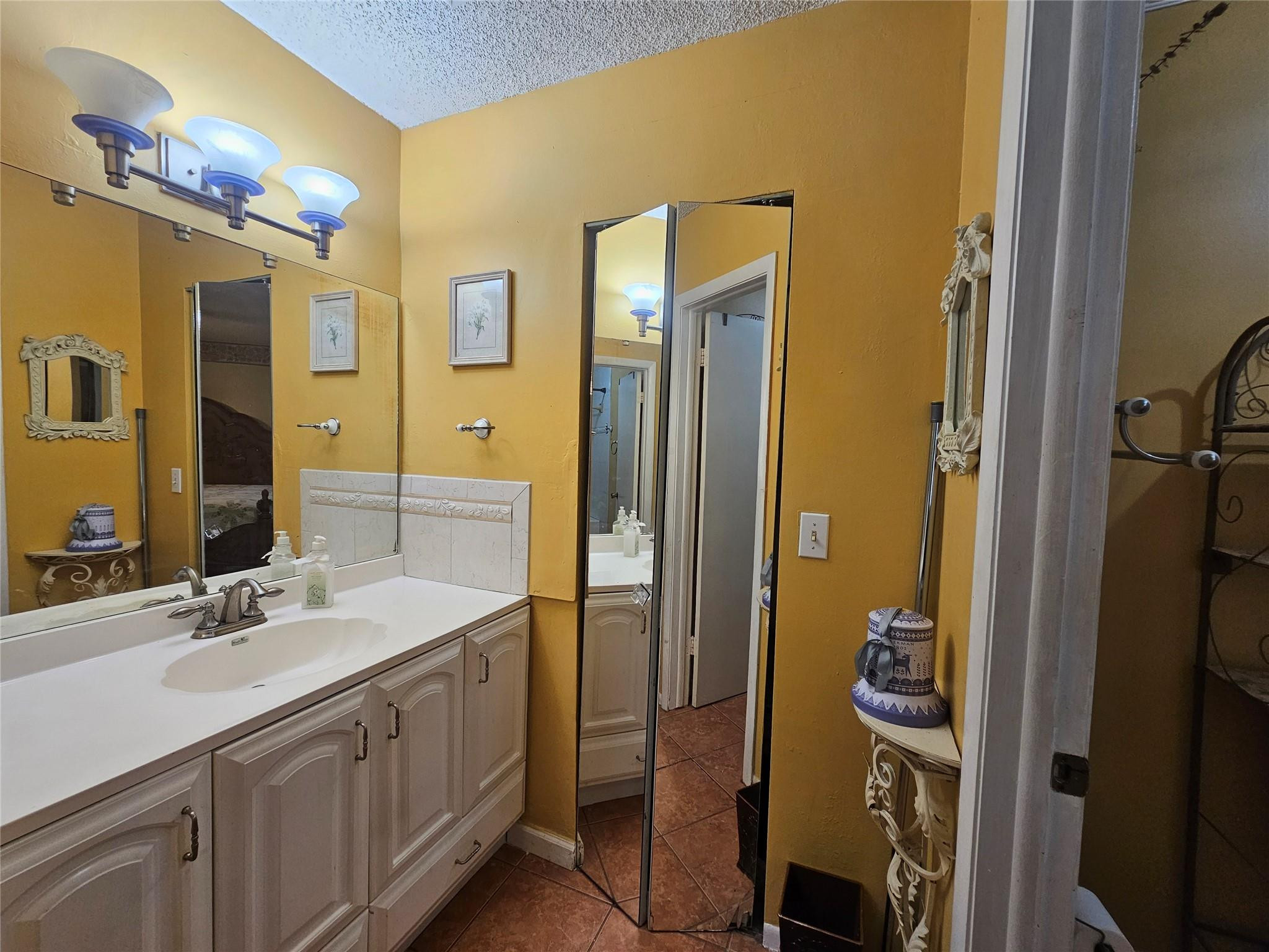 5343 Gate Lake Road, Unit 5343 Tamarac, FL 33319 - Photo 35 of 46 Photo 35