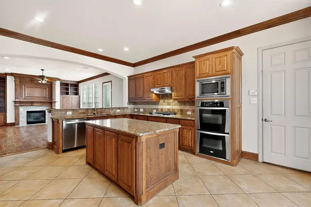 $774,900 | 8104 Barrymoore Lane, Plano, TX 75025