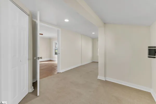 $199,000 | 4 Walnut Street, Startex, SC 29377