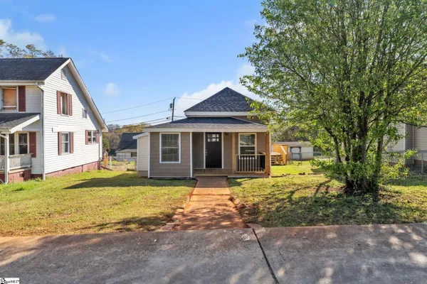 $199,000 | 4 Walnut Street, Startex, SC 29377