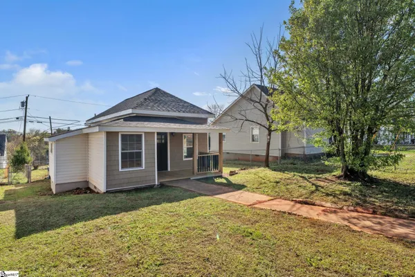 $199,000 | 4 Walnut Street, Startex, SC 29377