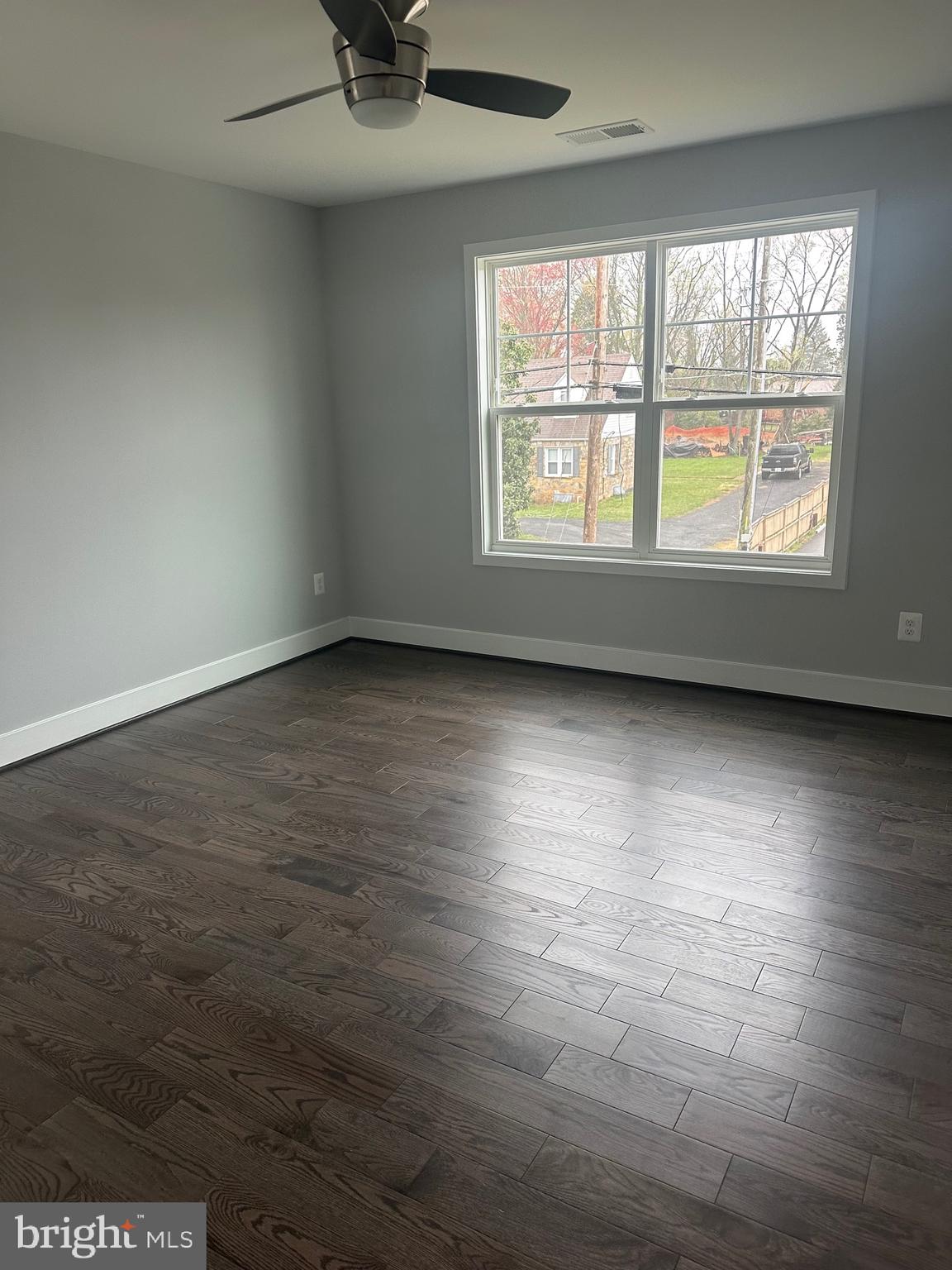 8497 Rolling Road Manassas, VA 20110 - Photo 14 of 23 Gallery Image 14