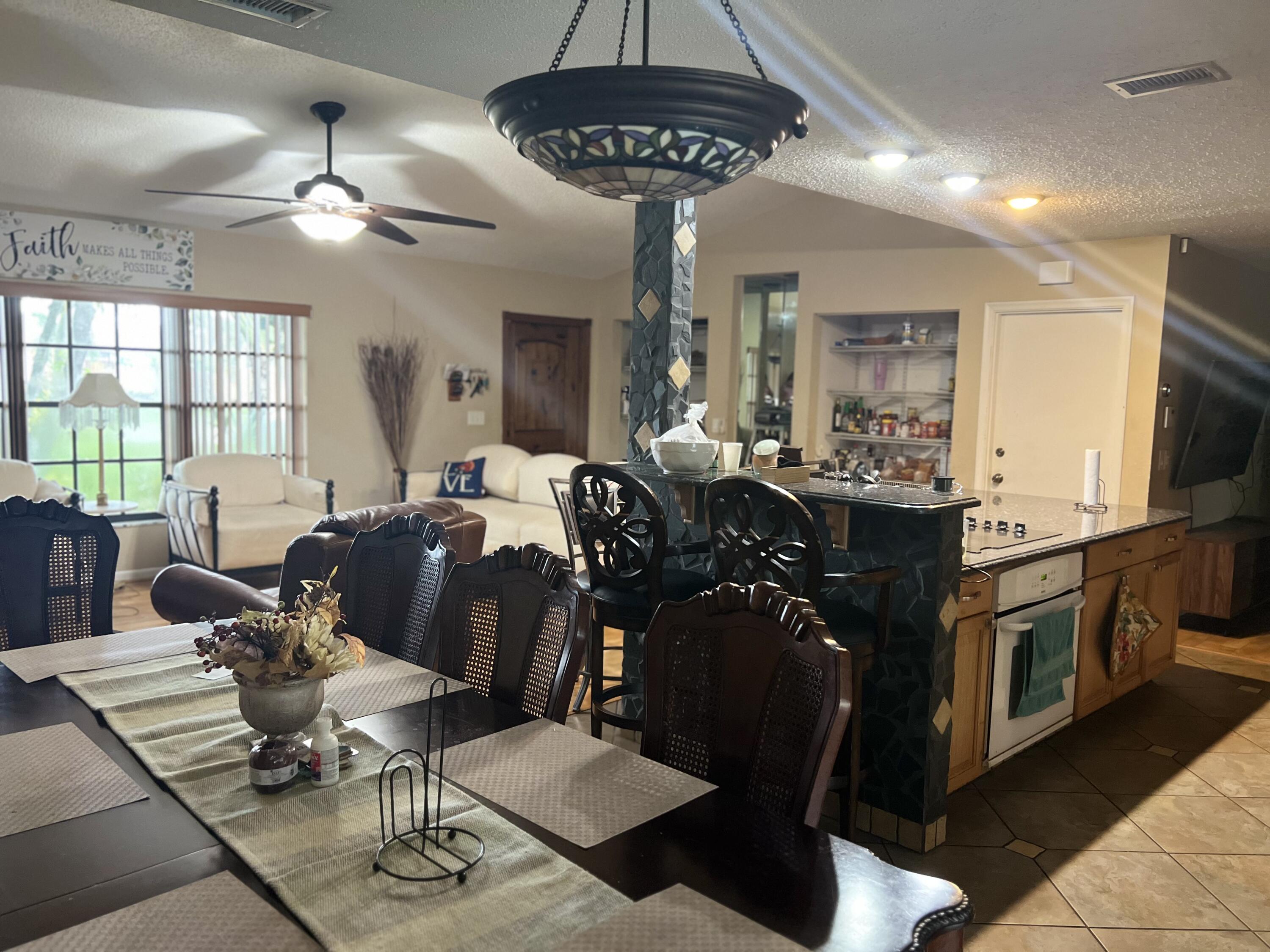 4262 Mediterranean Road Lake Worth, FL 33461 - Photo 17 of 23 IMG_6980