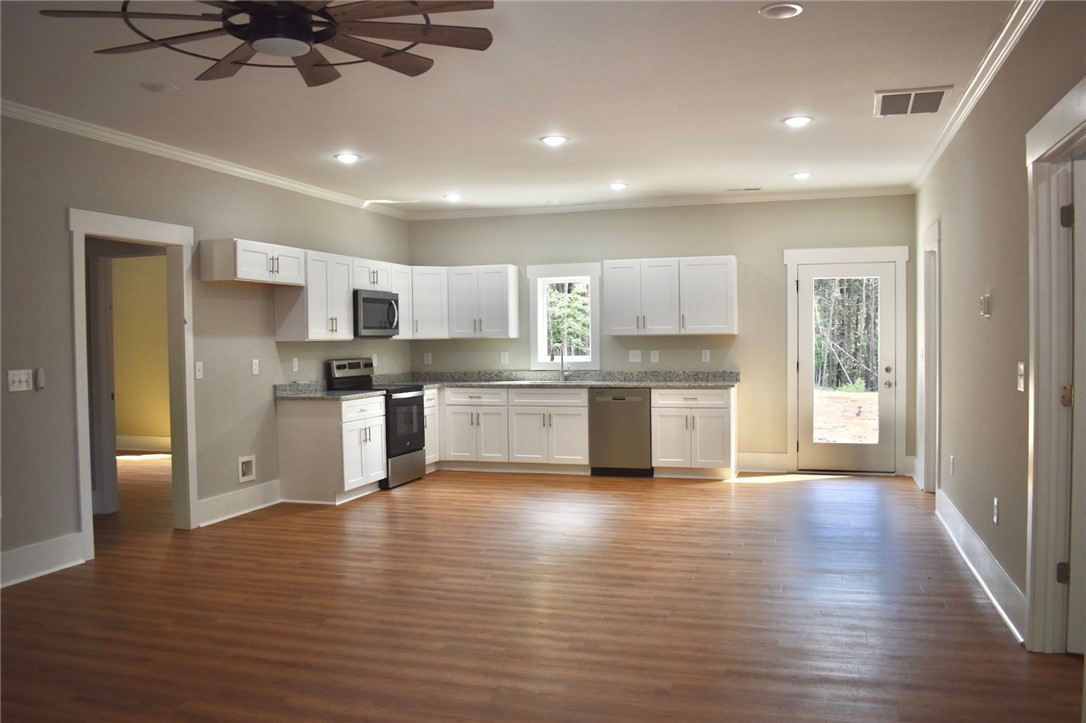 411 Grate Road Anderson, SC 29625 - Photo 3 of 10 Gallery Image 3