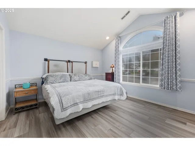 $529,900 | 18104 Southeast 23rd Street, Vancouver, WA 98683