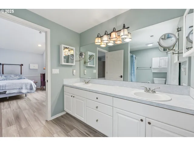 $529,900 | 18104 Southeast 23rd Street, Vancouver, WA 98683