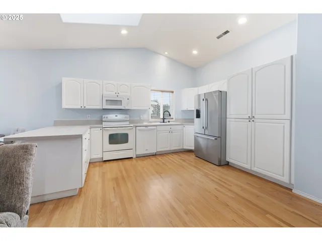 $529,900 | 18104 Southeast 23rd Street, Vancouver, WA 98683