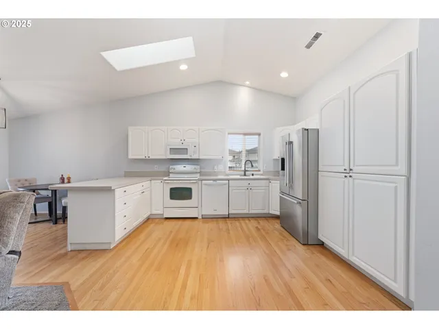 $529,900 | 18104 Southeast 23rd Street, Vancouver, WA 98683