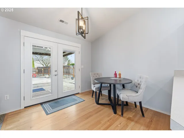 $529,900 | 18104 Southeast 23rd Street, Vancouver, WA 98683