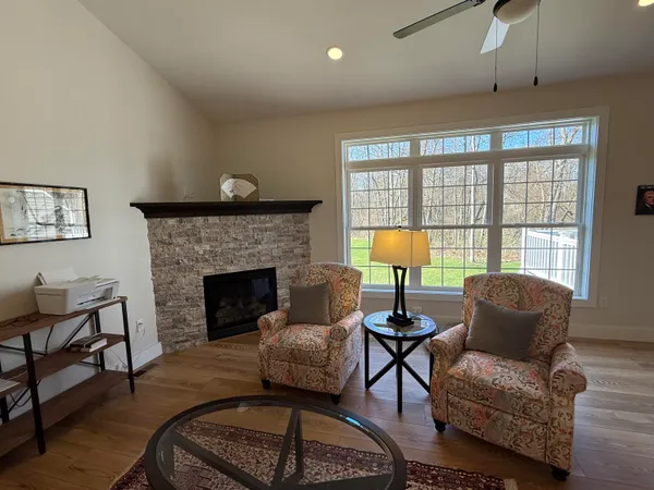 $399,900 | 238 Glei Court, Hillsdale, MI 49242