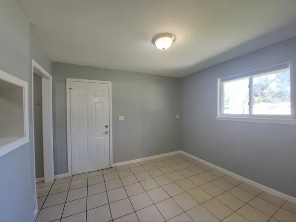$131,000 | 14720 Shepard Drive, Dolton, IL 60419