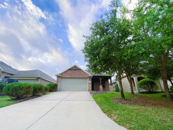 $389,900 | 15 Butternut Grove Place, Tomball, TX 77375