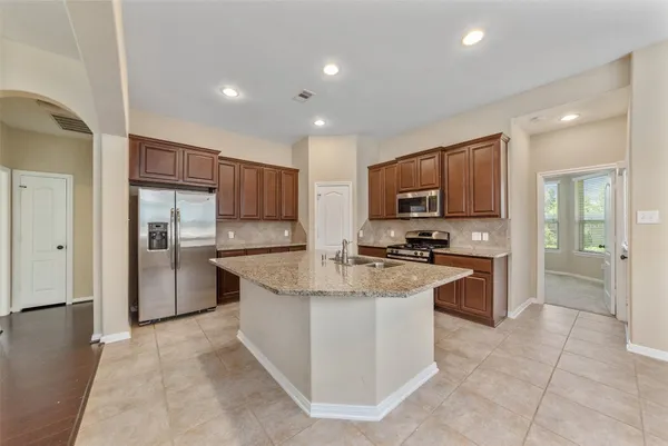 $389,900 | 15 Butternut Grove Place, Tomball, TX 77375
