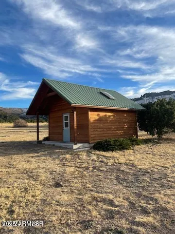 $1,350,000 | 41451 Highway 180, Nutrioso, AZ 85932