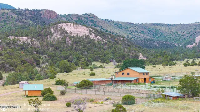 $1,350,000 | 41451 Highway 180, Nutrioso, AZ 85932