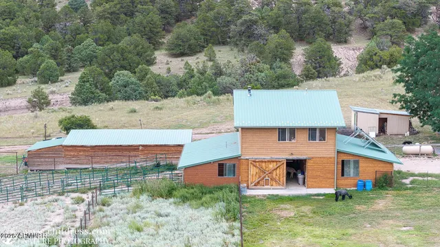 $1,350,000 | 41451 Highway 180, Nutrioso, AZ 85932