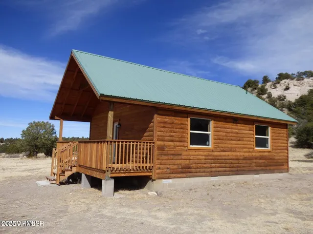 $1,350,000 | 41451 Highway 180, Nutrioso, AZ 85932