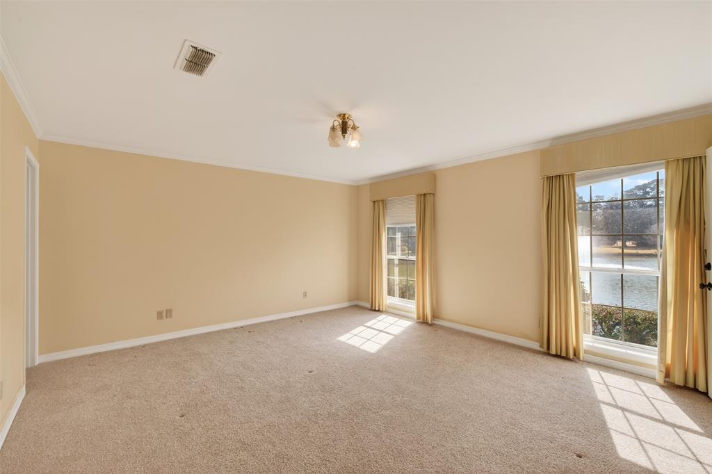 300 Pierremont Road, Unit 25 Shreveport, LA 71106 - Photo 18 of 34 a view of an empty room with a window