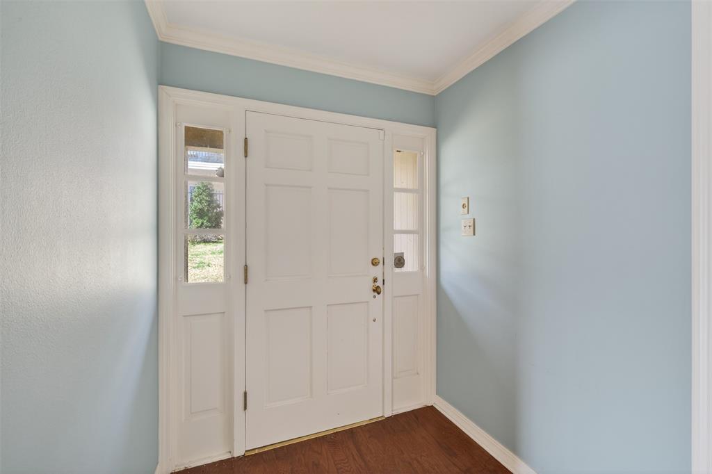 300 Pierremont Road, Unit 25 Shreveport, LA 71106 - Photo 5 of 34 a view of an empty room