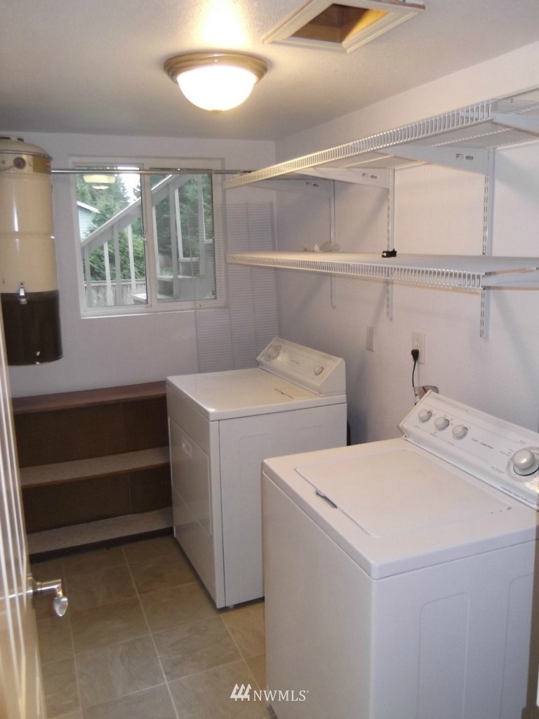 19417 2nd Avenue Southeast Bothell, WA 98012 - Photo 13 of 14 Gallery Image 13
