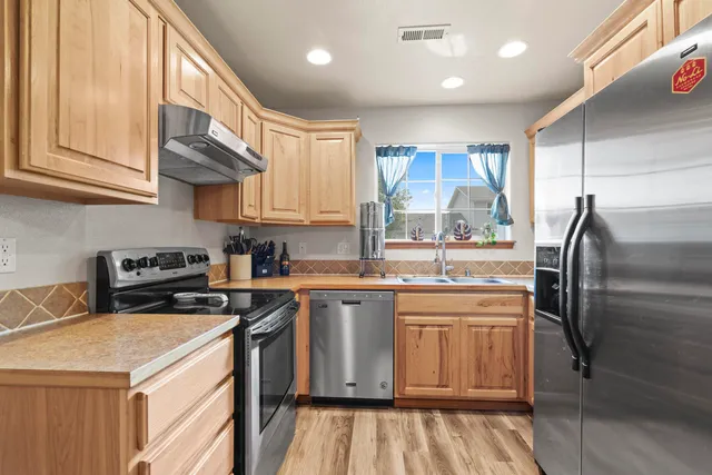 $625,000 | 10725 East Broadway Avenue, Spokane Valley, WA 99206