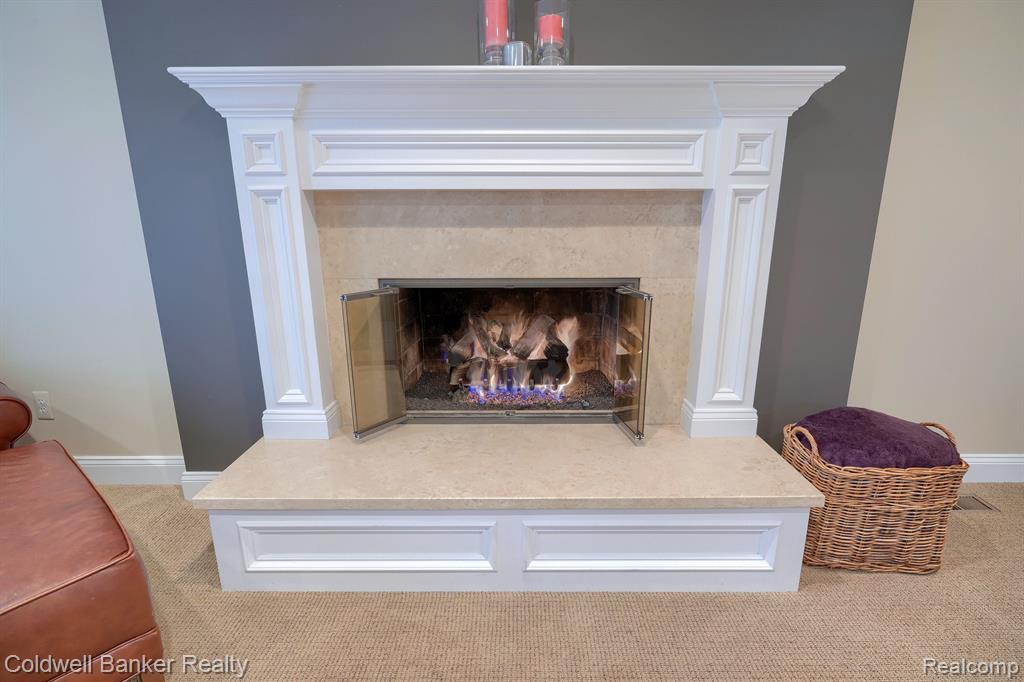 29314 Parkside Farmington Hills, MI 48331 - Photo 18 of 39
