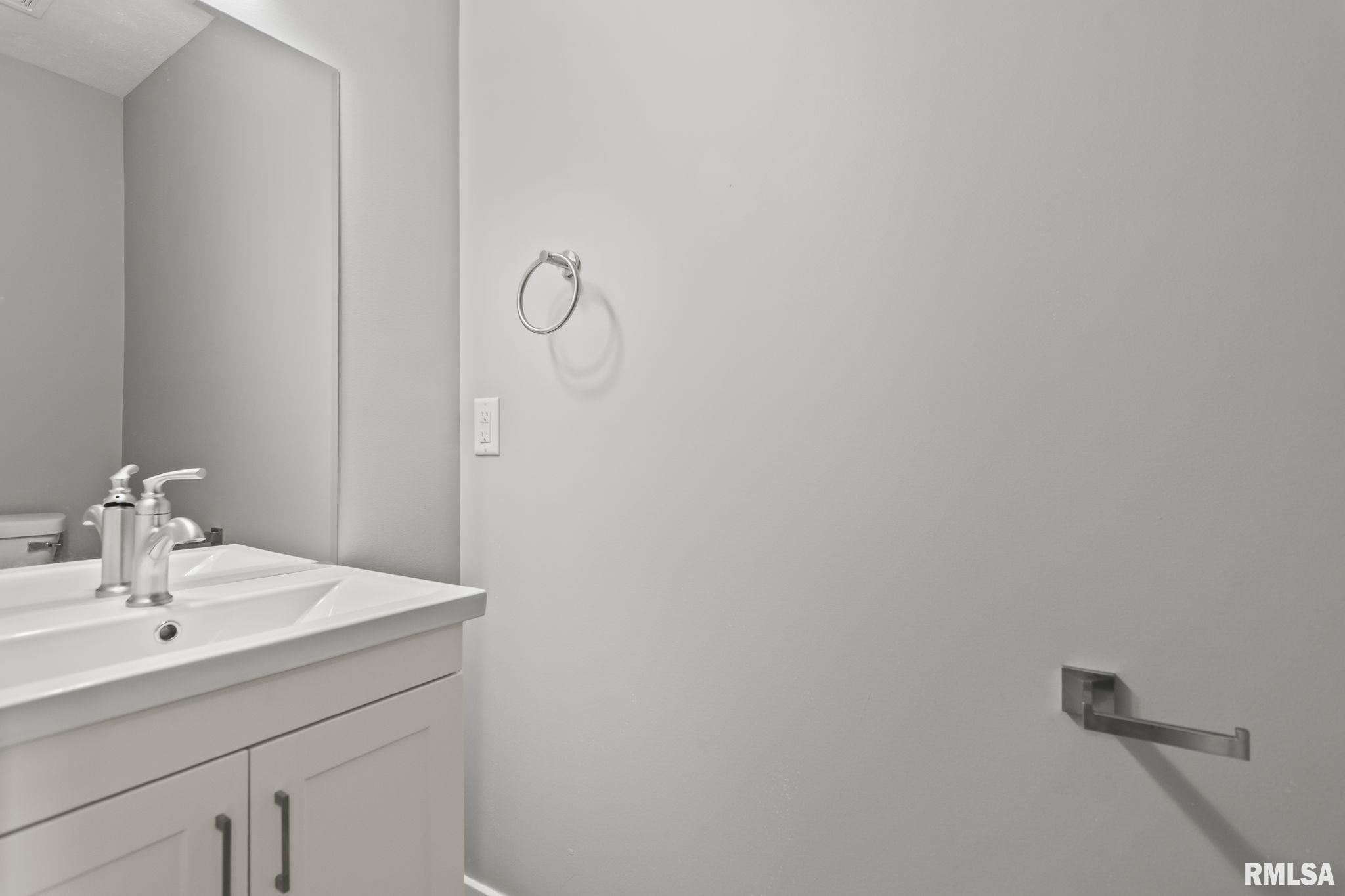 235 Lester Street Williamsville, IL 62693 - Photo 20 of 53